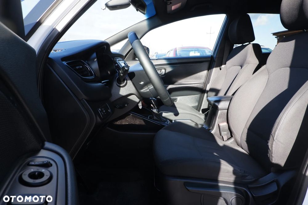 Kia Carens 1.6 GDI L EU6 - 25