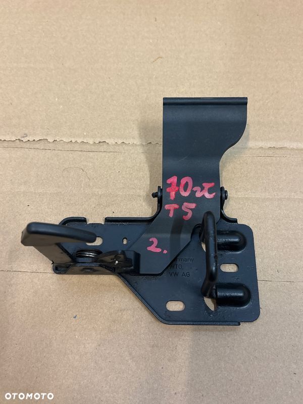 VW T5 TRANSPORTER MULTIVAN CARAVELLA 03- Zamek rygiel klamka zaczep maski - 1