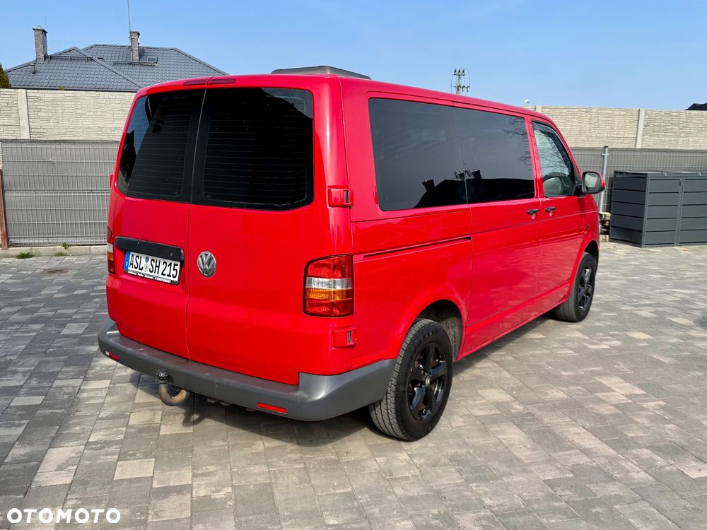 Volkswagen Caravelle - 3