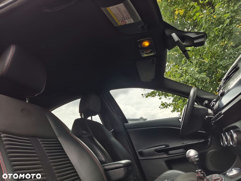 Alfa Romeo Giulietta 2.0 JTDM 16V Turismo - 8