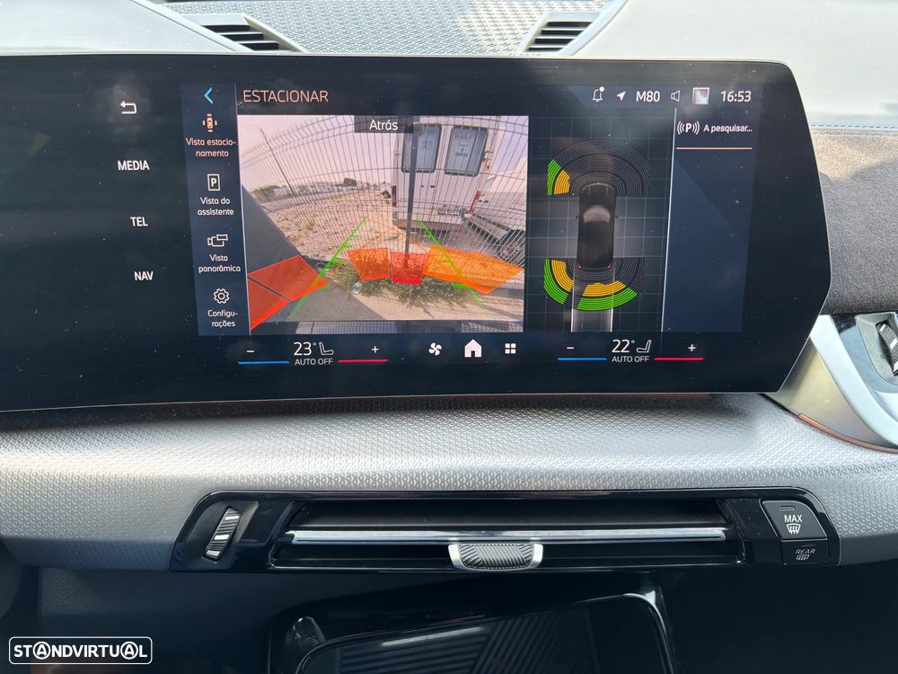 BMW iX1 eDrive20 Pack Desportivo M Pro - 24