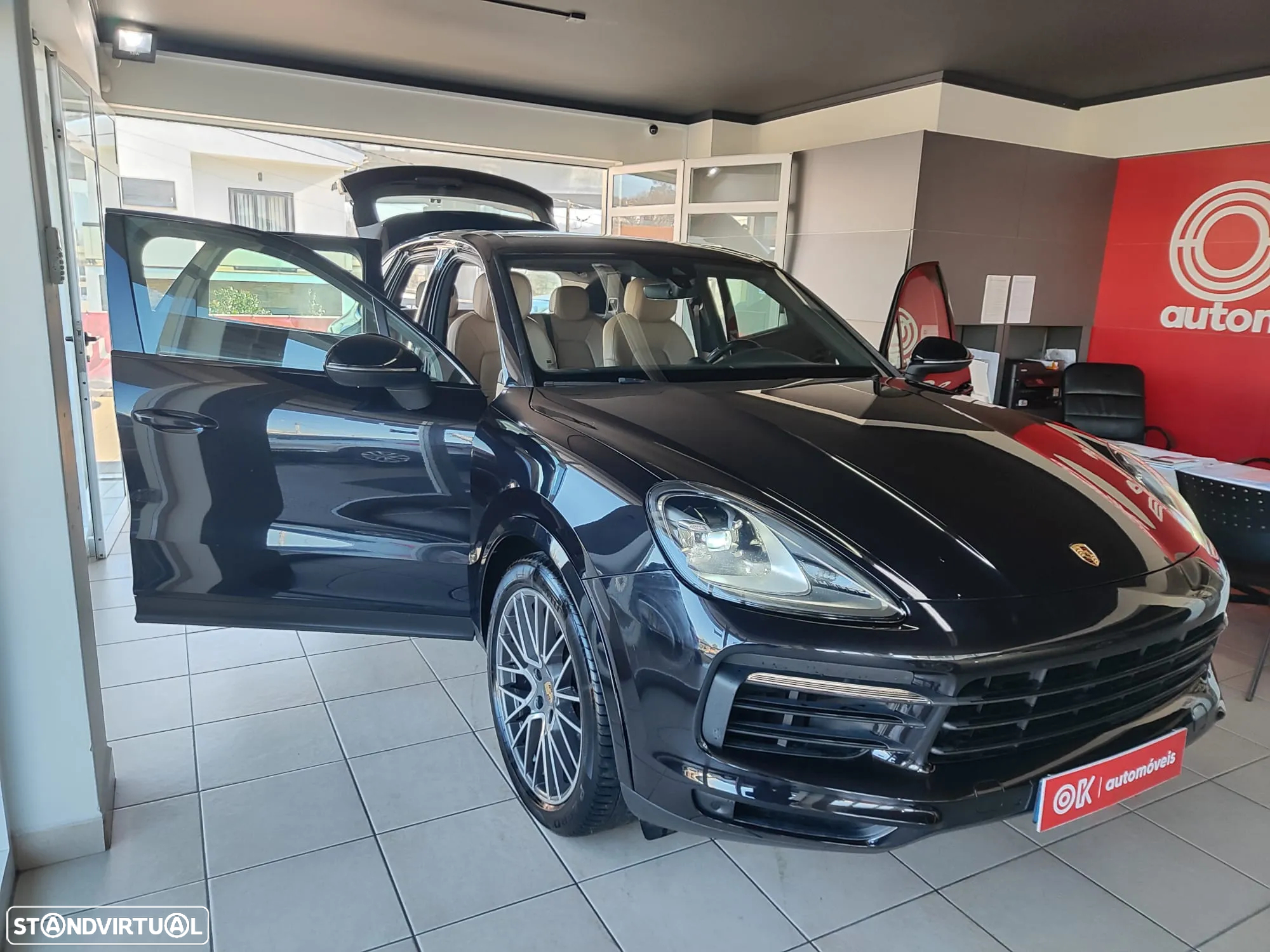 Porsche Cayenne Platinum Edition - 18