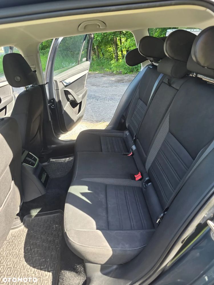 Skoda Octavia 2.0 TDI Ambition DSG - 3