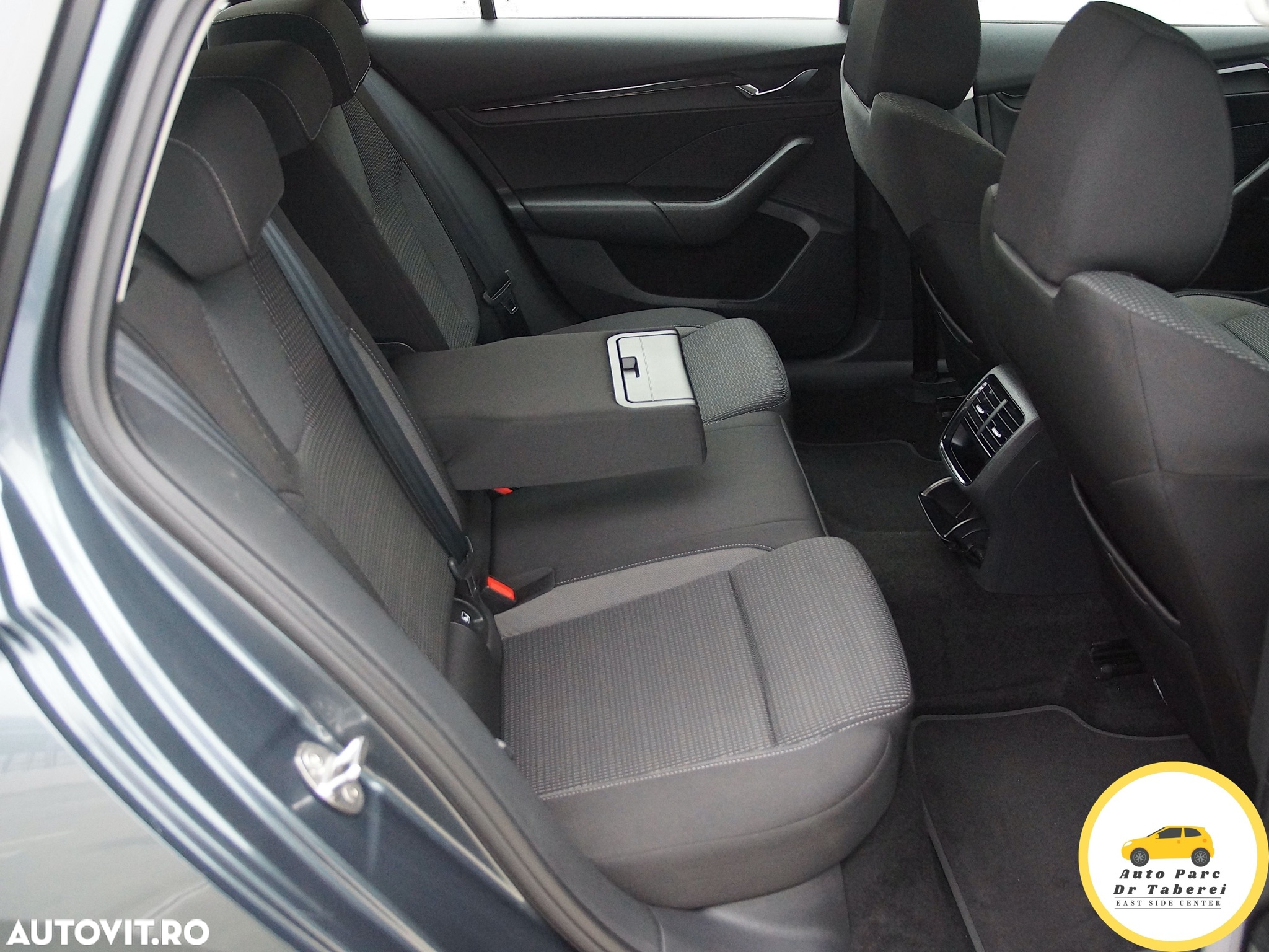 Skoda Octavia Combi Diesel 2.0 TDI DSG Style - 21
