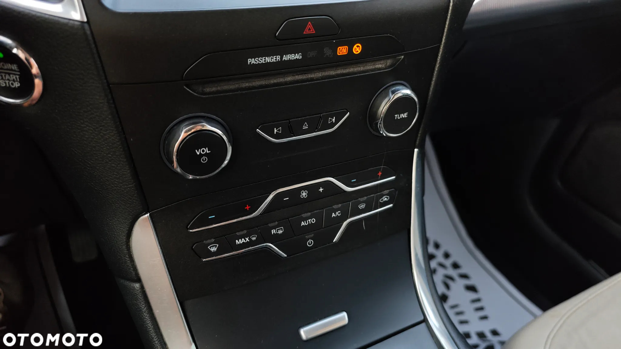 Ford Galaxy 2.0 TDCi 4WD Titanium PowerShift - 6