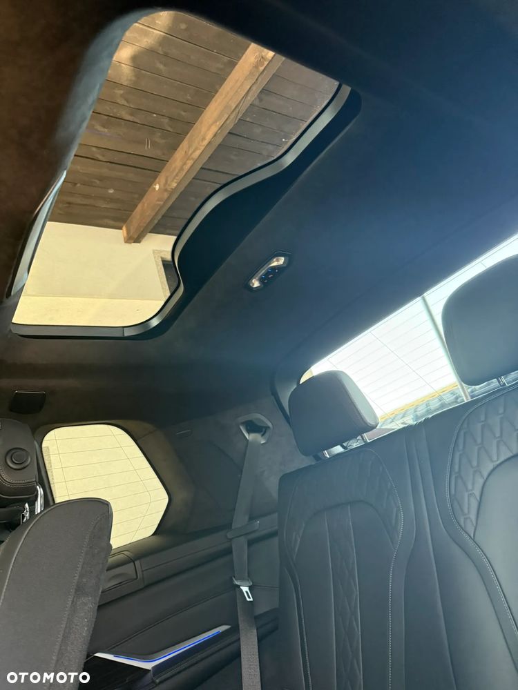 BMW X7 xDrive40d mHEV Individual Edition sport - 15