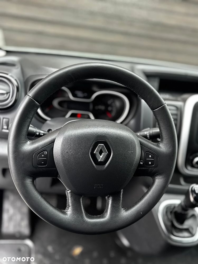 Renault TRAFIC - 23