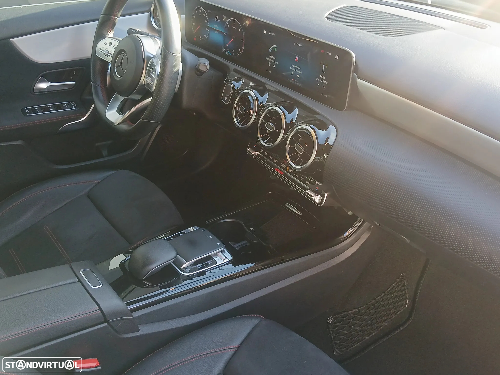 Mercedes-Benz A 180 d 7G-DCT AMG Line - 25