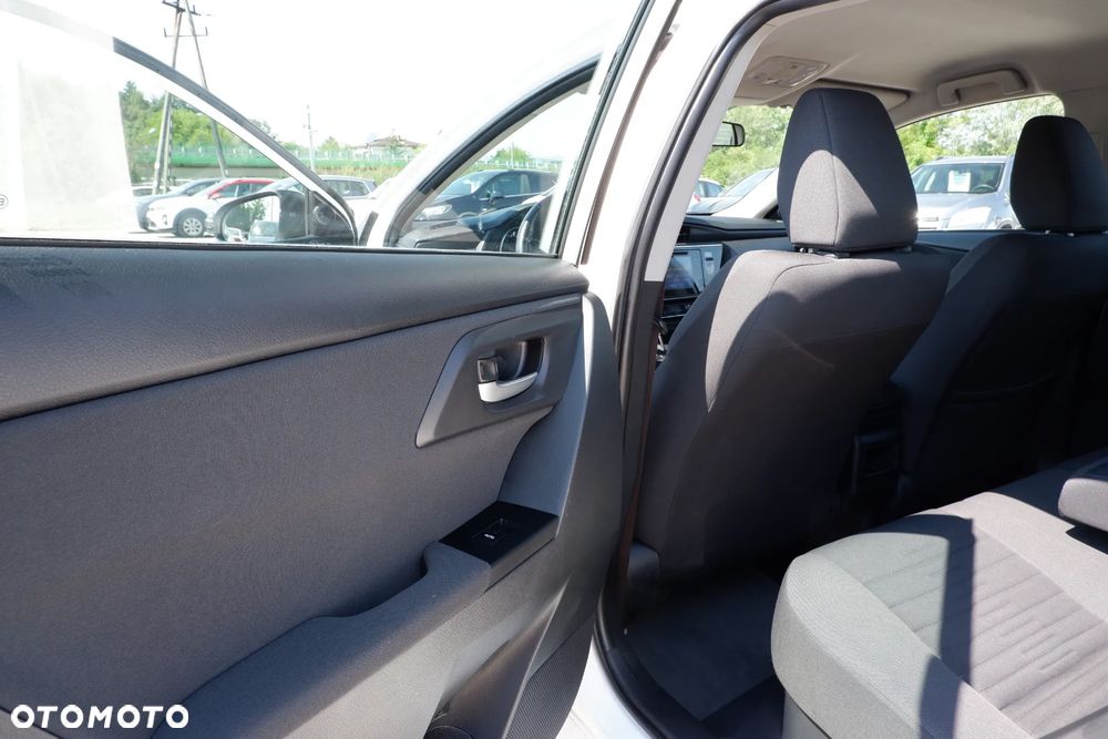 Toyota Auris 1.8 HSD Luna - 28