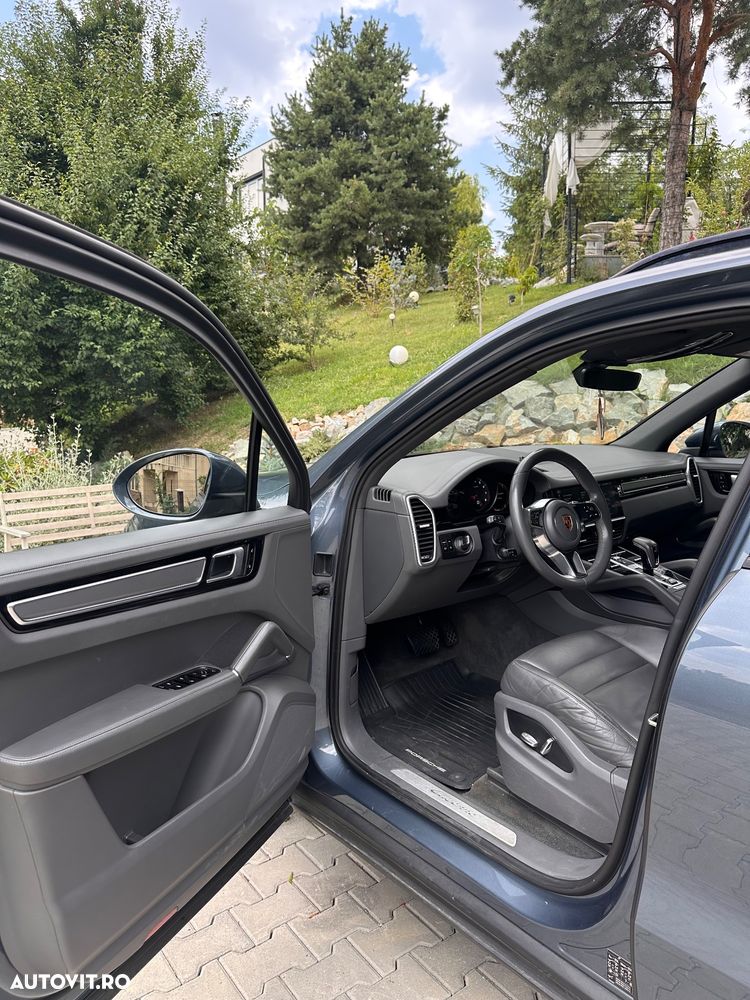 Porsche Cayenne Tiptronic S - 16