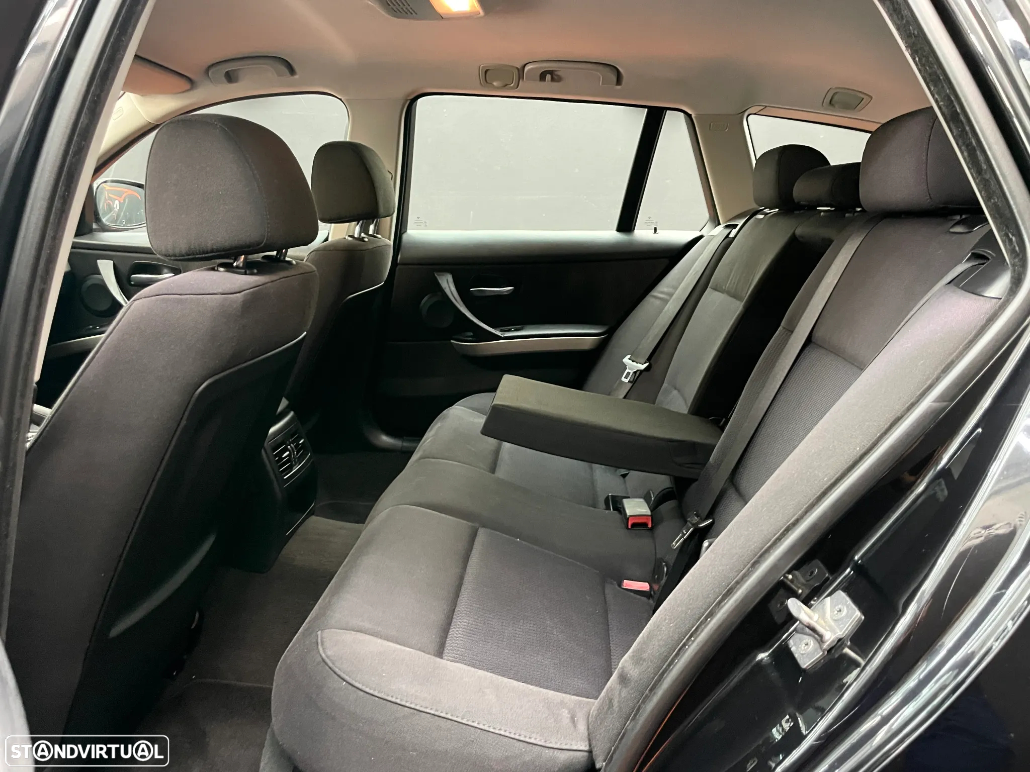 BMW 320 d Touring Navigation - 12