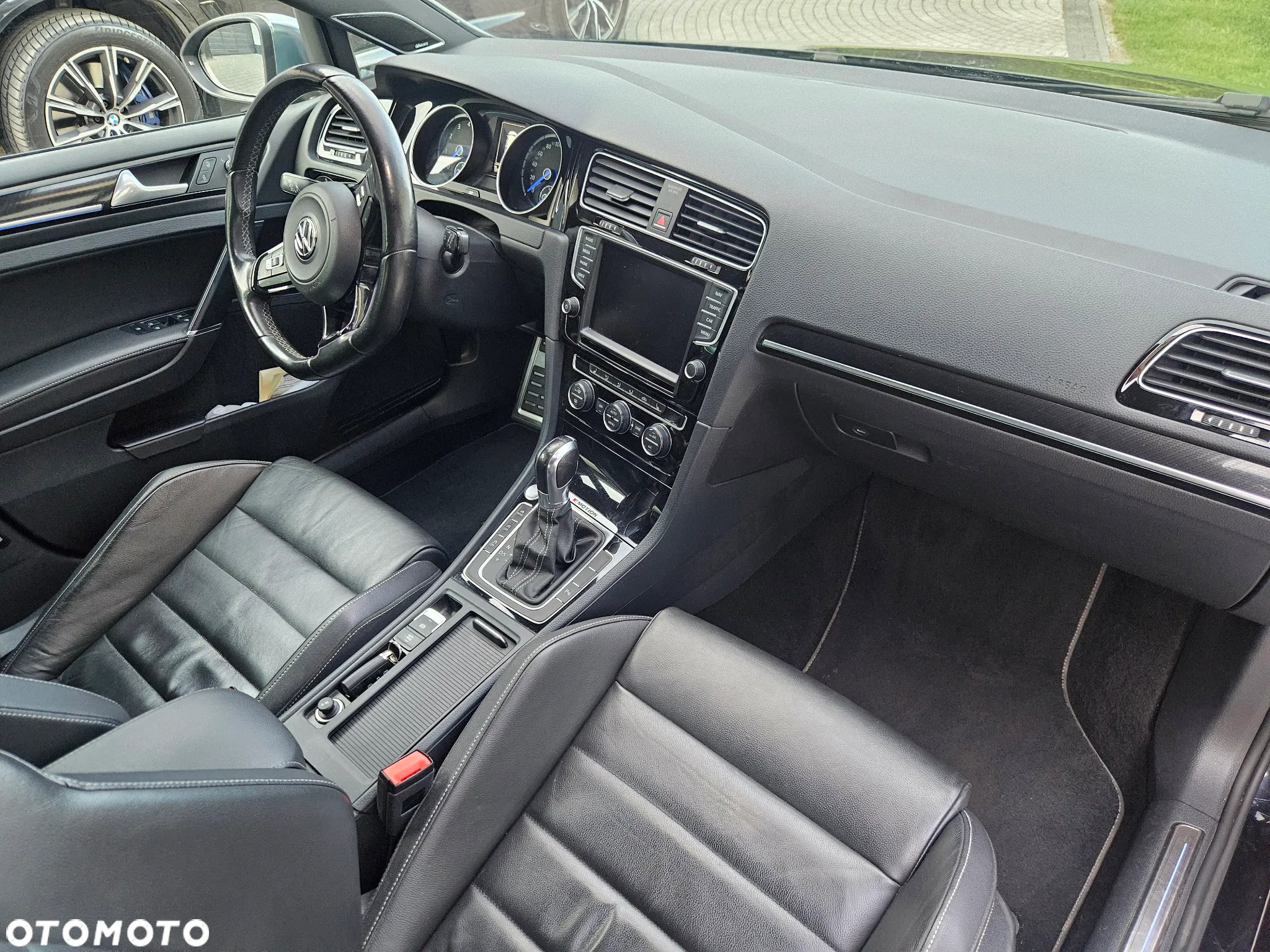 Volkswagen Golf R 2.0 TSI OPF 4Motion DSG - 9