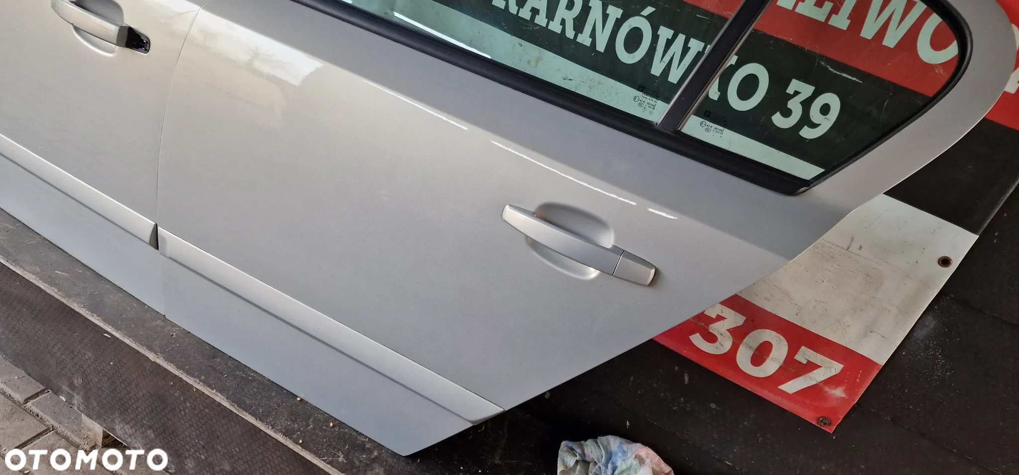 Drzwi LEWE TYŁ OPEL ASTRA H HB Z167 - 8