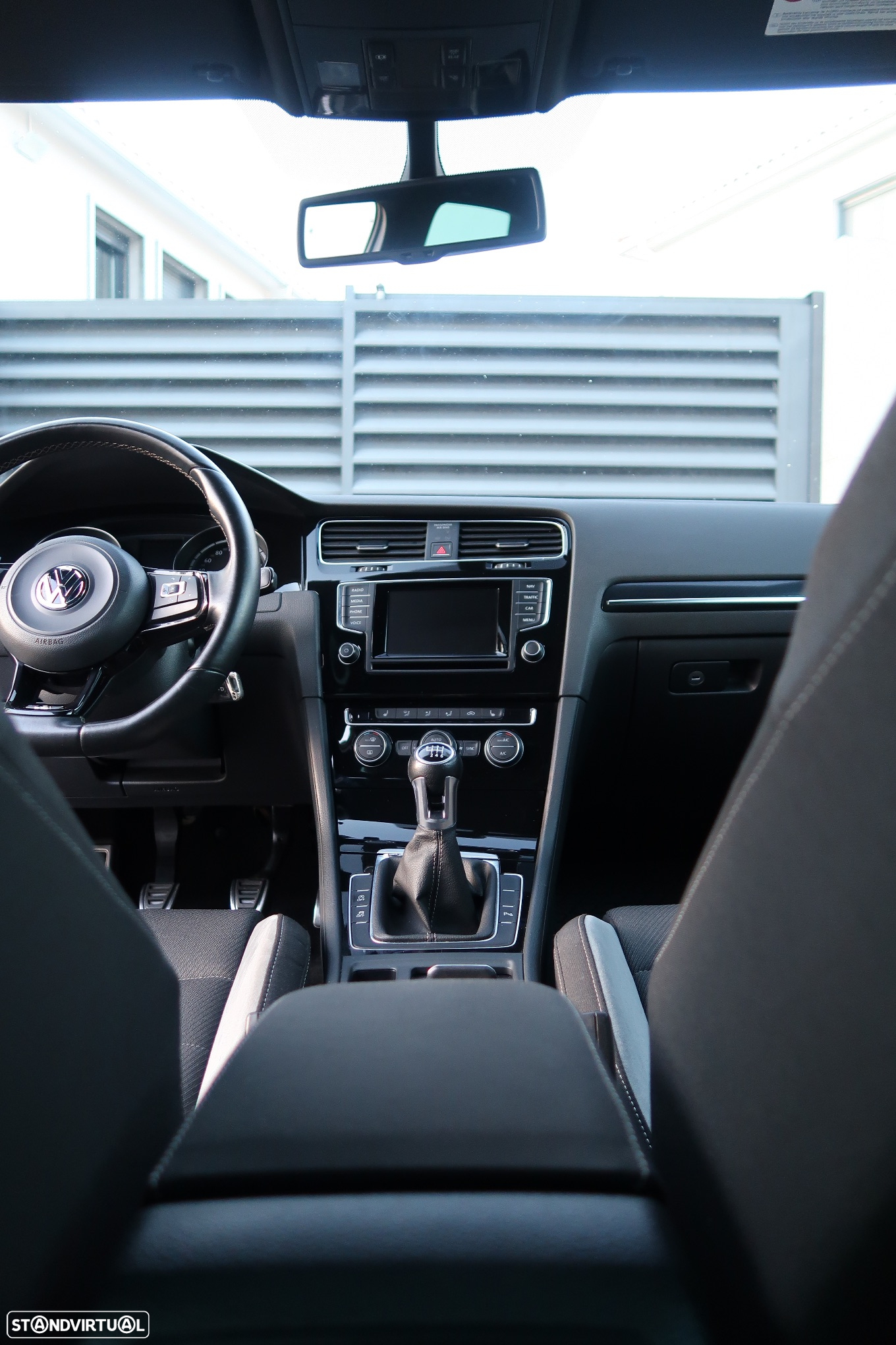 VW Golf 2.0 TSi R - 17