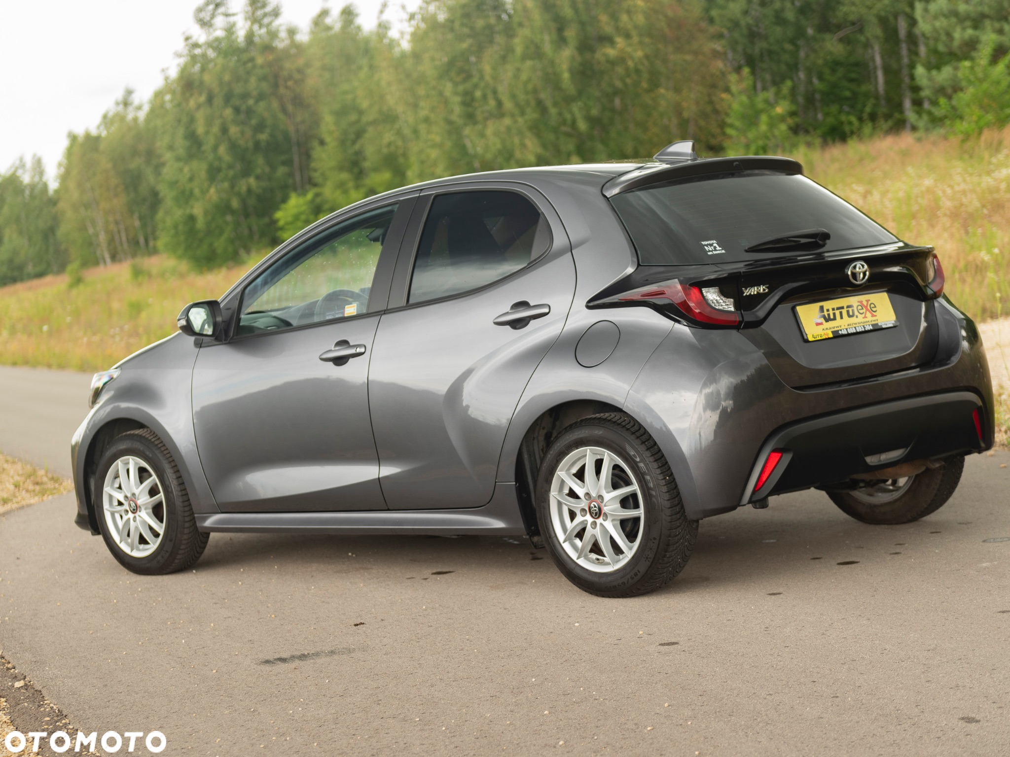 Toyota Yaris 1.5 Comfort - 6