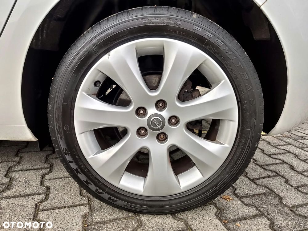 Opel Astra 1.4 Turbo Cosmo - 33
