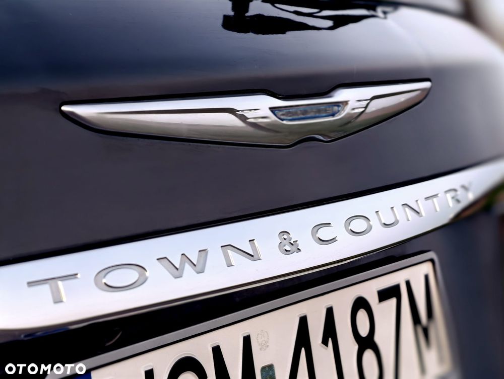 Chrysler Town & Country ver-3-6-touring - 20