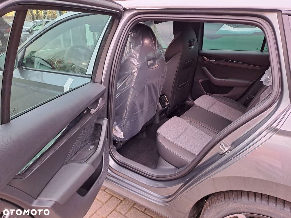 Skoda Octavia 1.5 TSI mHEV Sportline DSG - 6