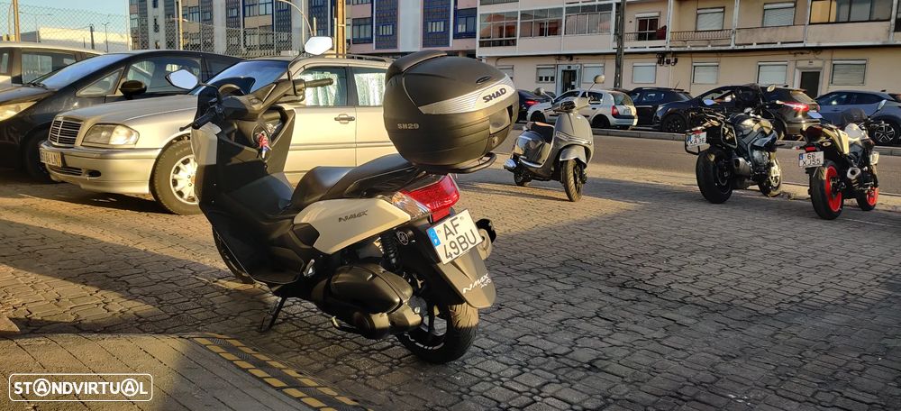 Yamaha NMAX 125 - 10