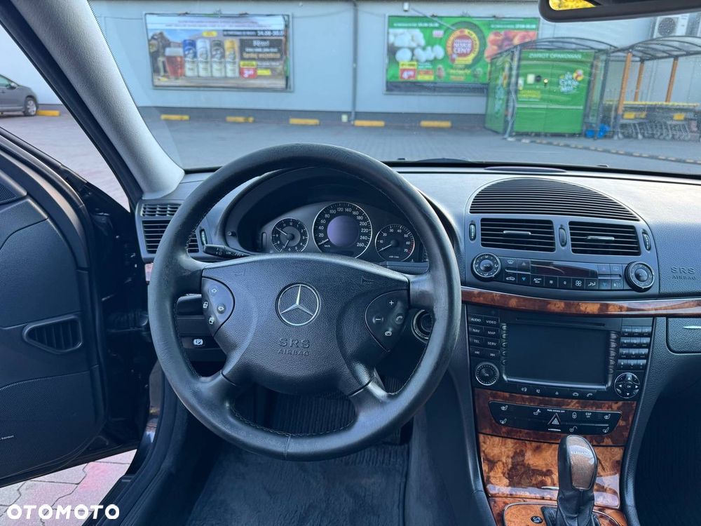 Mercedes-Benz Klasa E 320 Elegance - 12