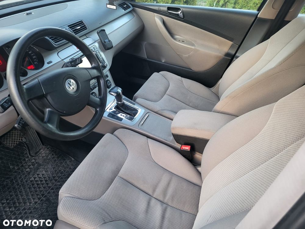 Volkswagen Passat 2.0 TDI Comfortline DSG - 7