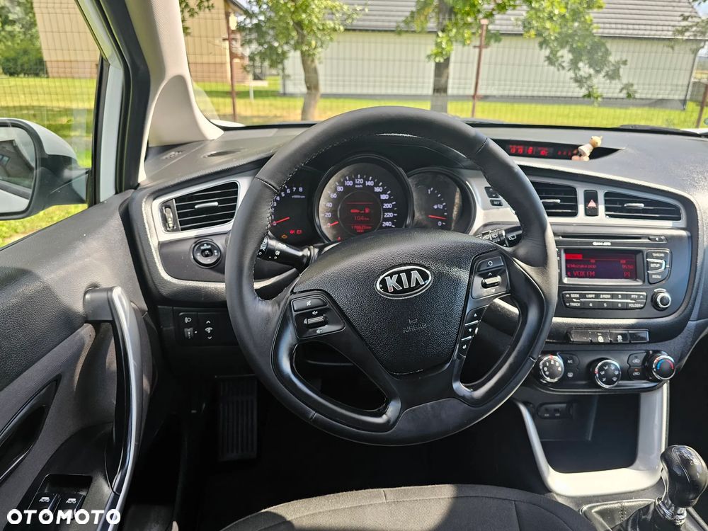 Kia Ceed - 6