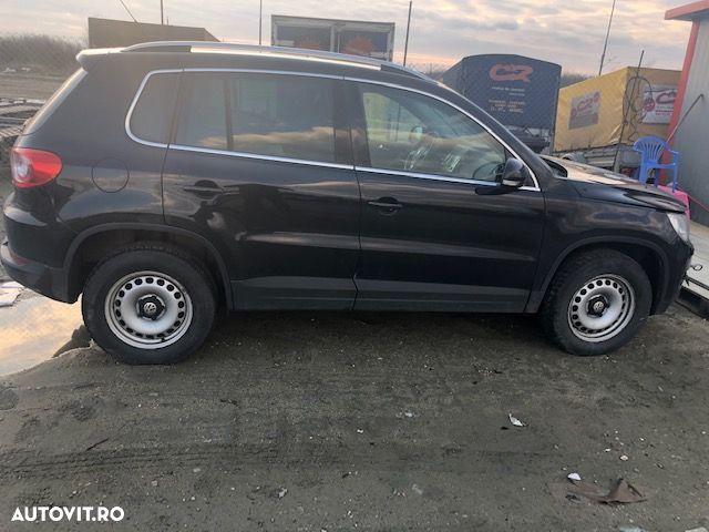 Dezmembrez VW Tiguan 2.0 diesel 2009 - 3