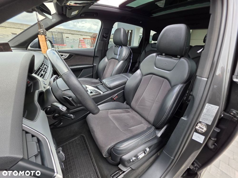 Audi Q7 - 19