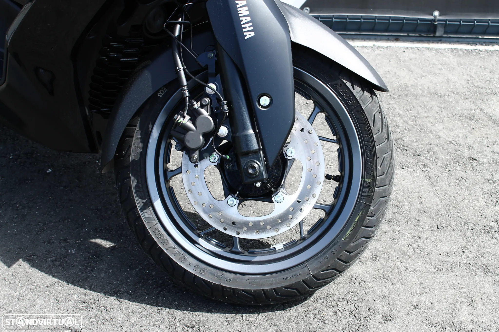 Yamaha X-Max Tech Max - 9