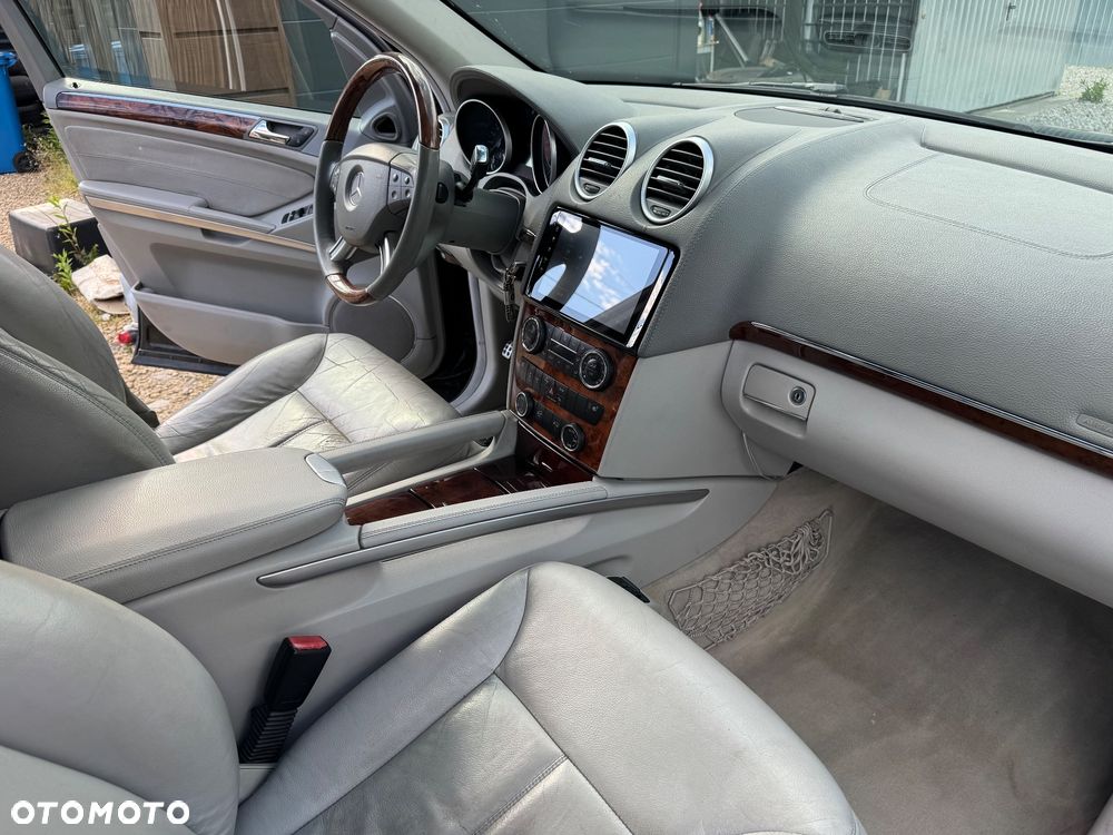 Mercedes-Benz GL - 16