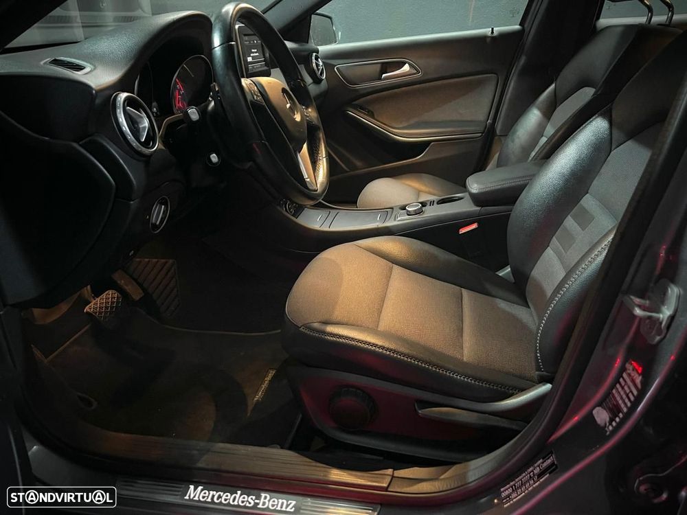 Mercedes-Benz GLA 200 - 18