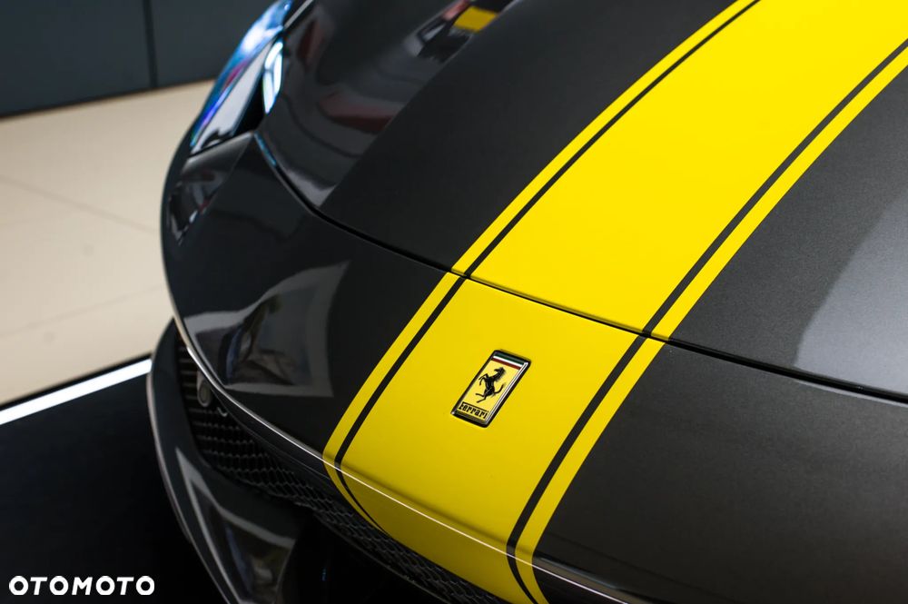 Ferrari 296 GTB - 12