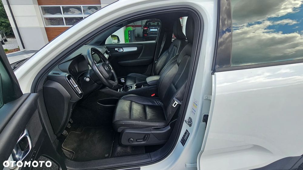 Volvo XC 40 - 21