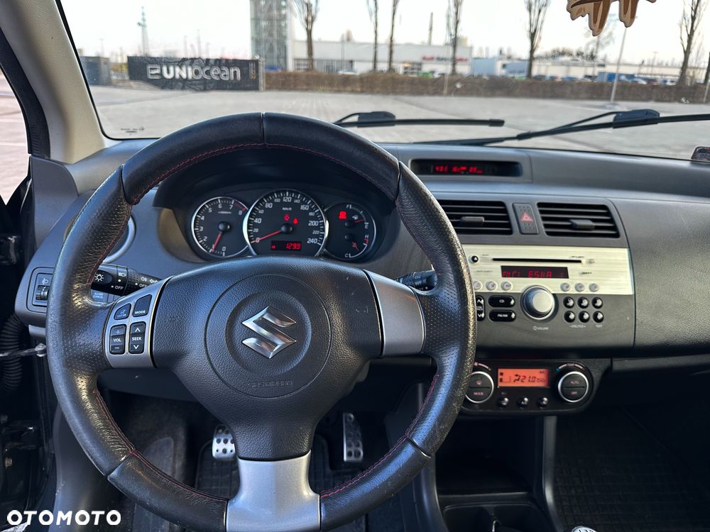Suzuki Swift - 11