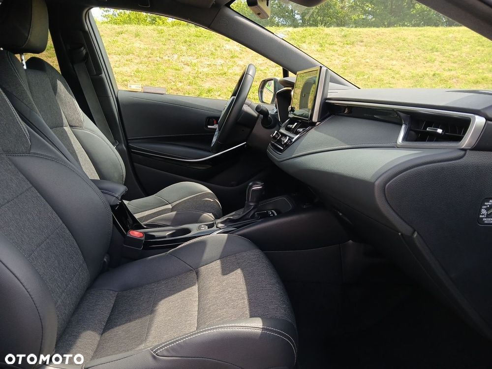 Toyota Corolla 1.8 Hybrid Comfort - 13