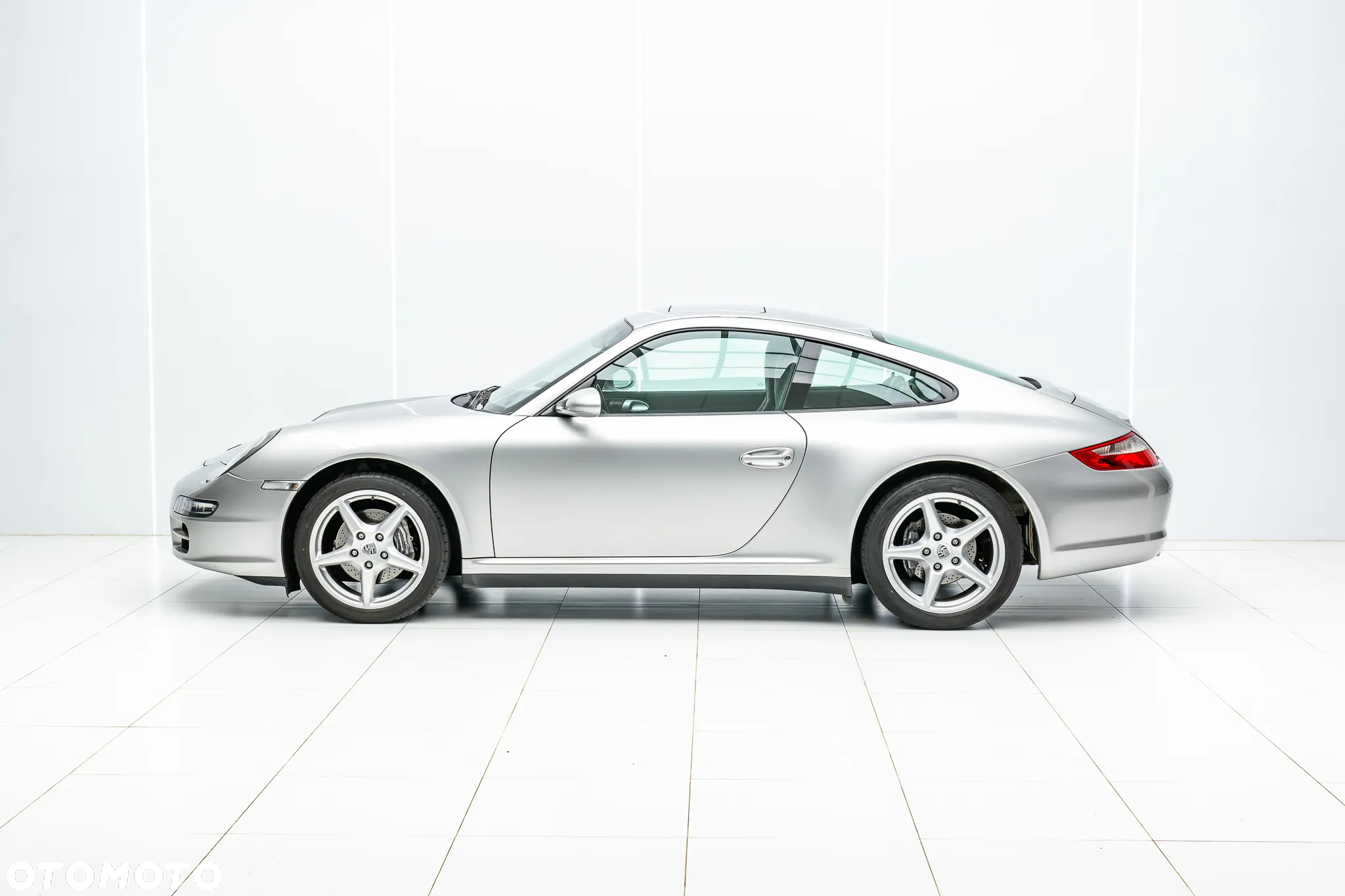 Porsche 911 Carrera 4 - 5