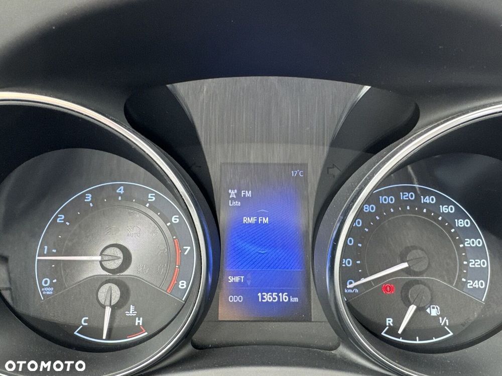 Toyota Auris - 16