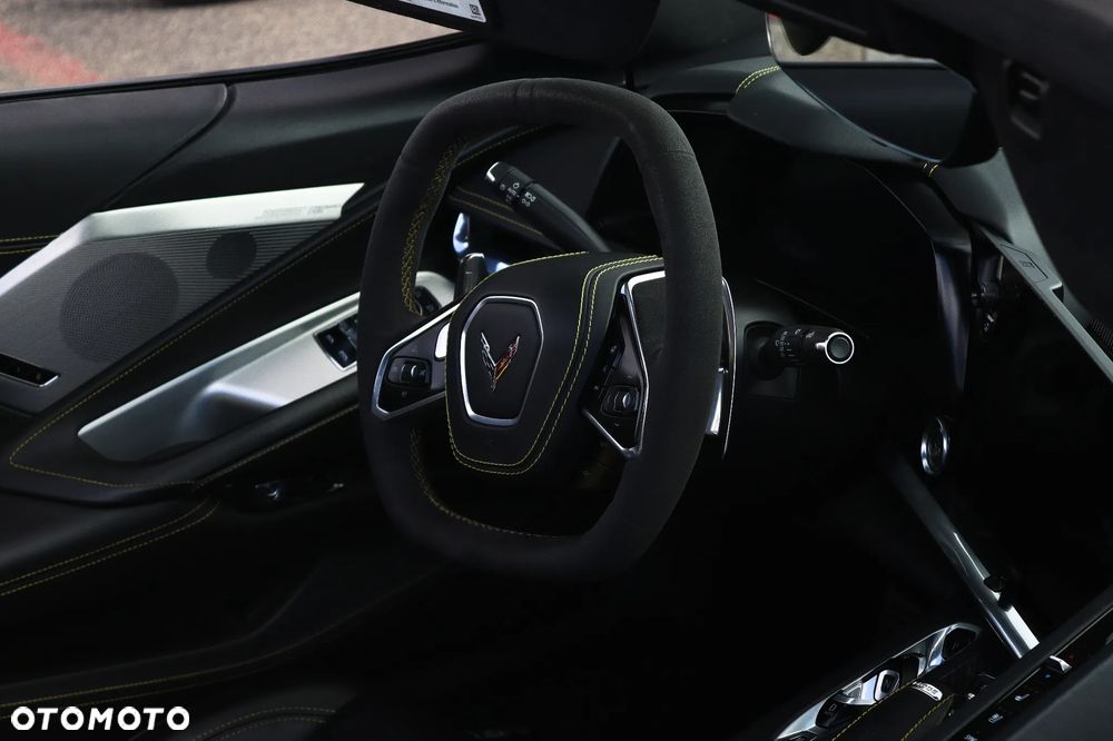 Chevrolet Corvette Stingray 3LT 6.2 V8 Automatik - 25