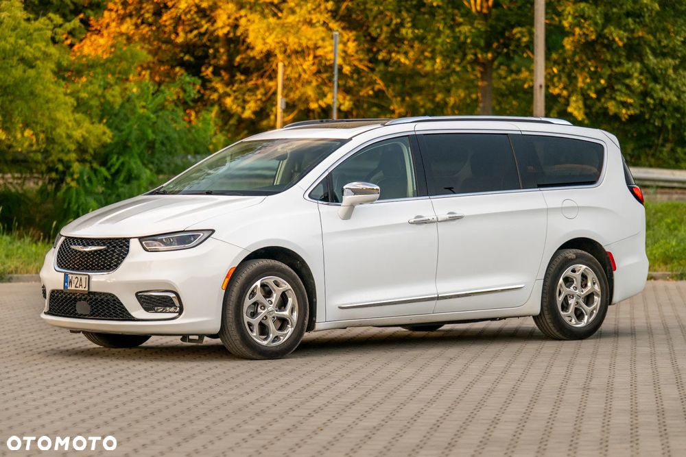 Chrysler Pacifica - 5