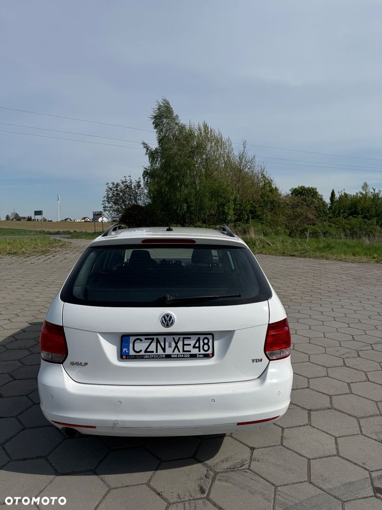 Volkswagen Golf 1.6 TDI Highline - 5