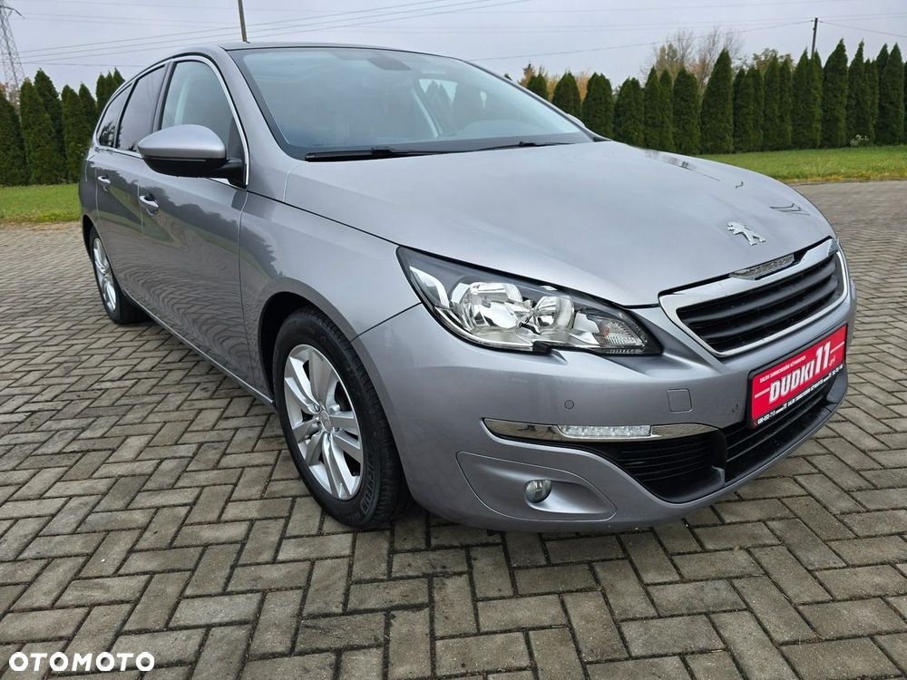 Peugeot 308 2014 photo 2