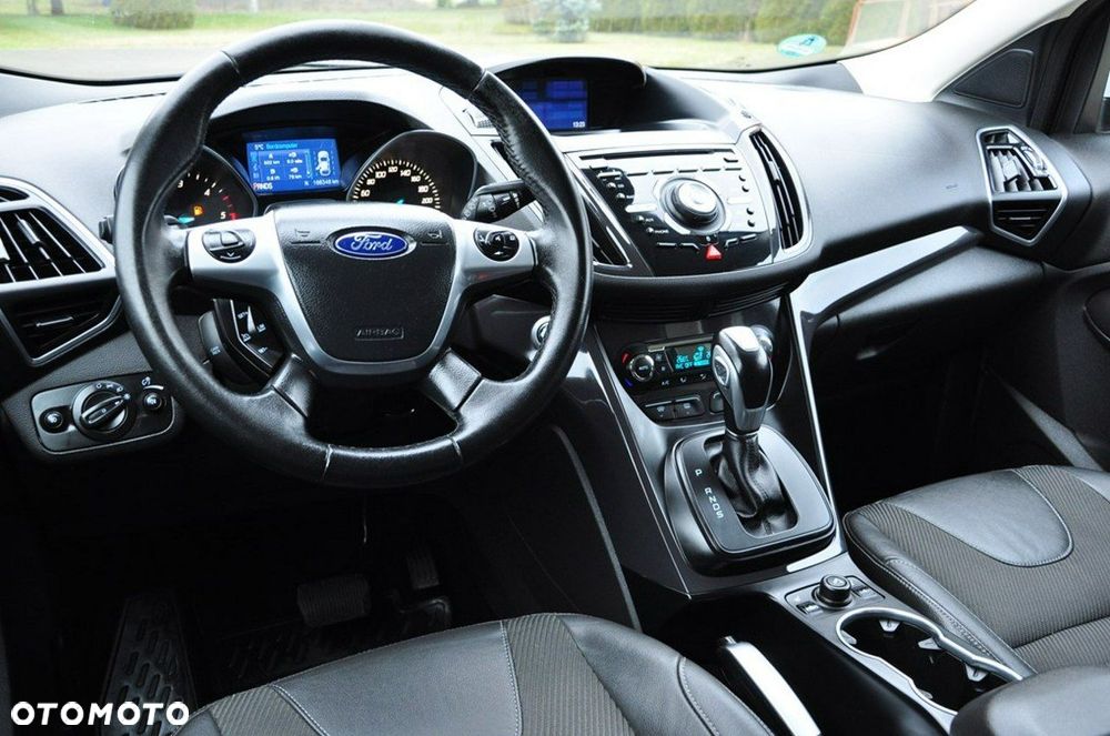 Ford Kuga 2.0 TDCi 4x4 Titanium - 36