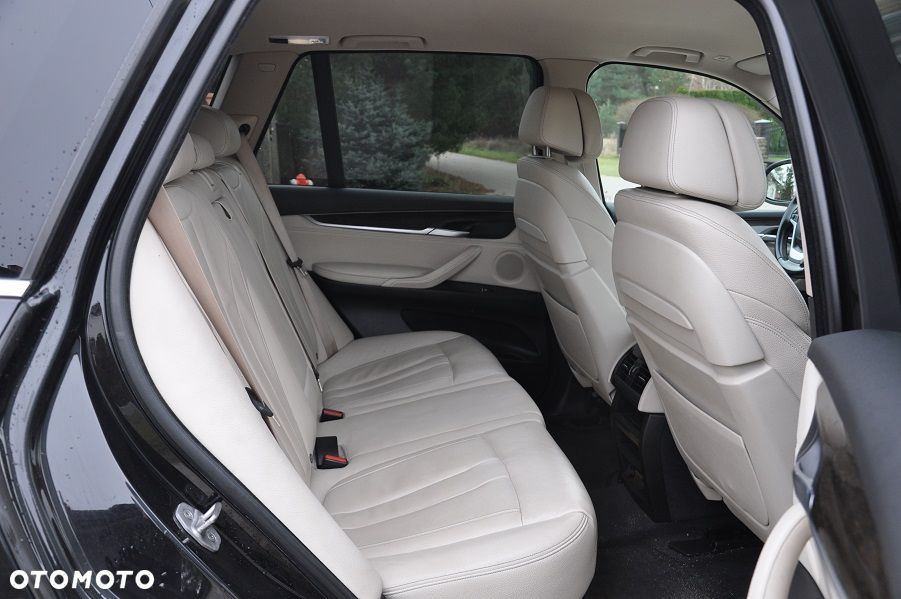 BMW X5 xDrive25d - 14