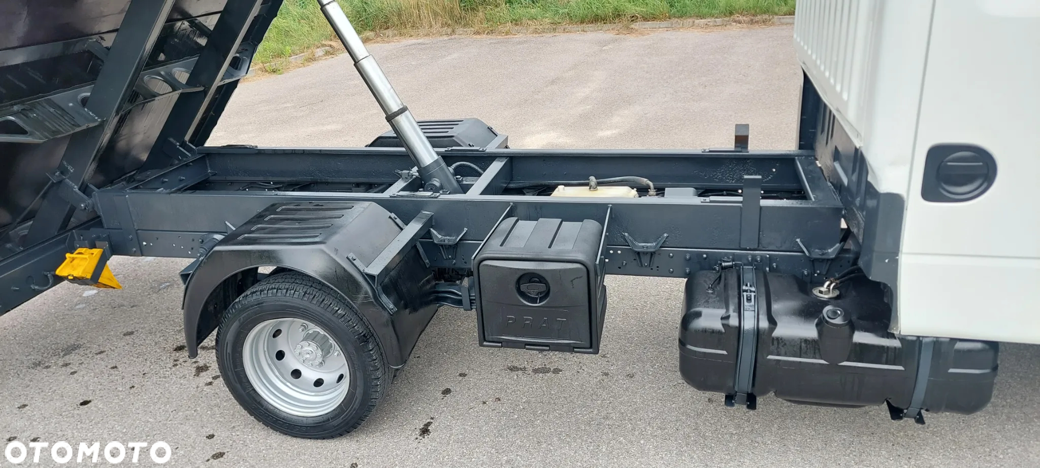 Nissan Cabstar - 32