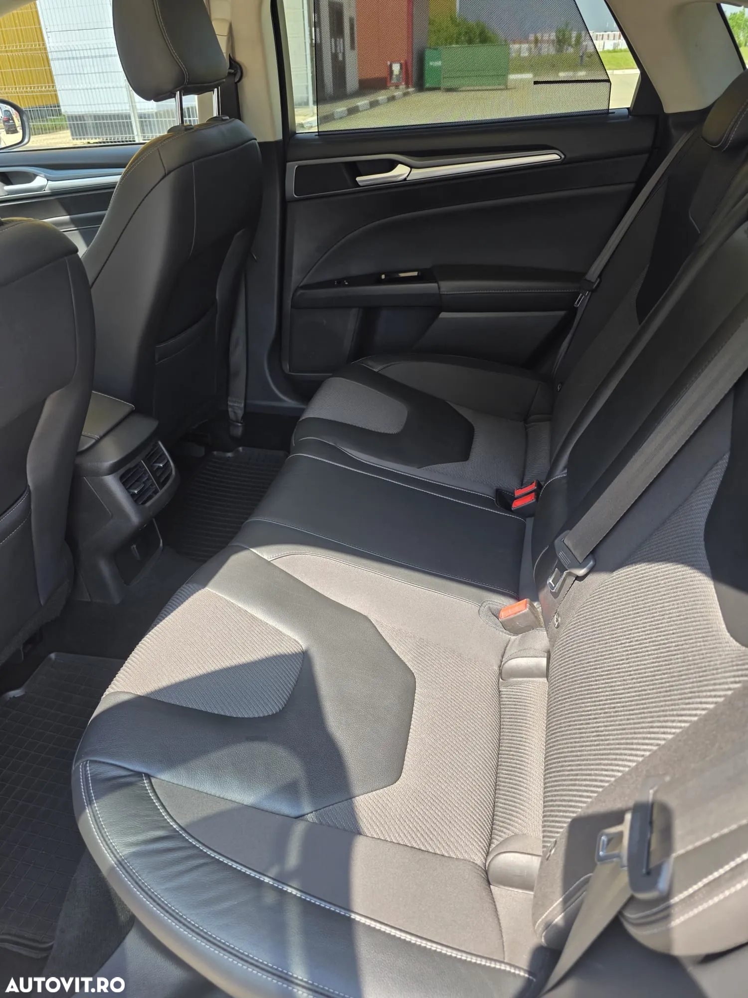 Ford Mondeo 2.0 TDCi Powershift AWD ST Line High - 18