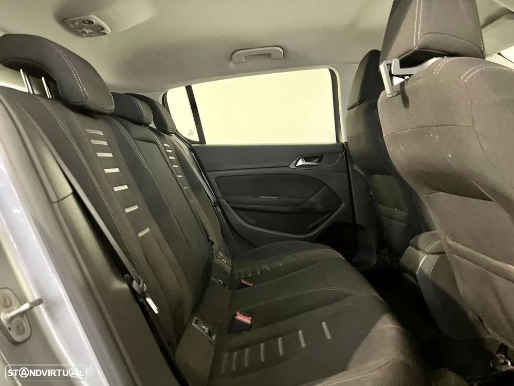 Peugeot 308 1.6 e-HDi Active - 6