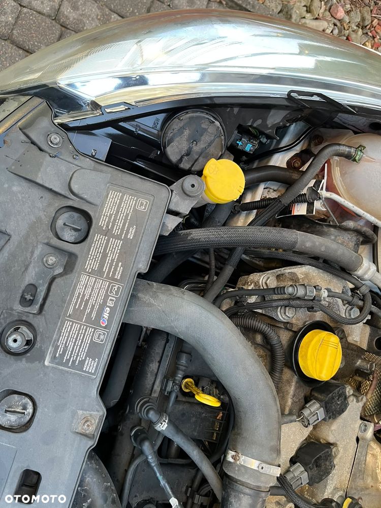 Renault Clio - 15