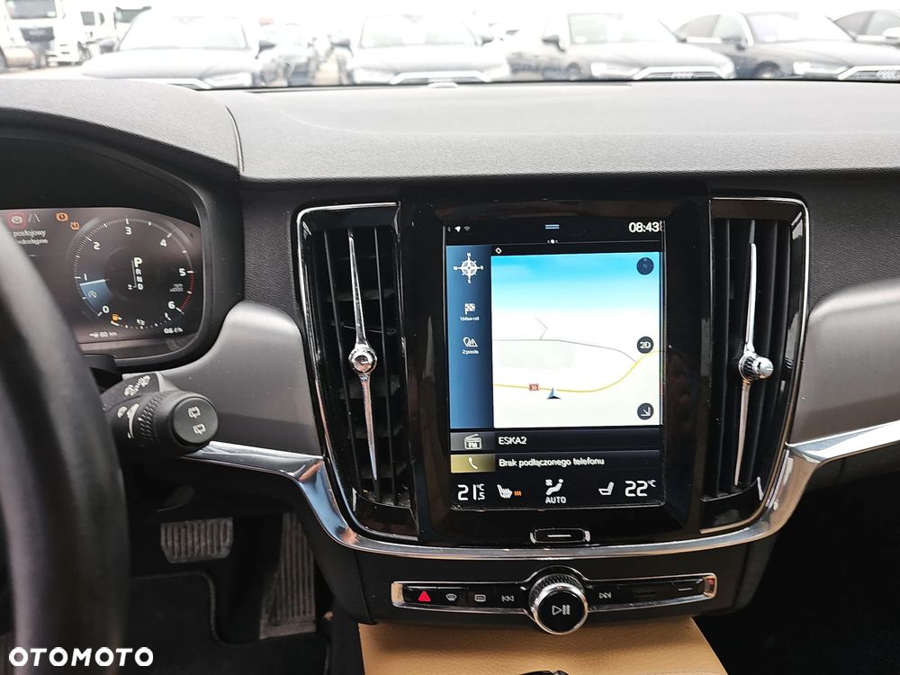 Volvo V90 D4 Momentum - 14