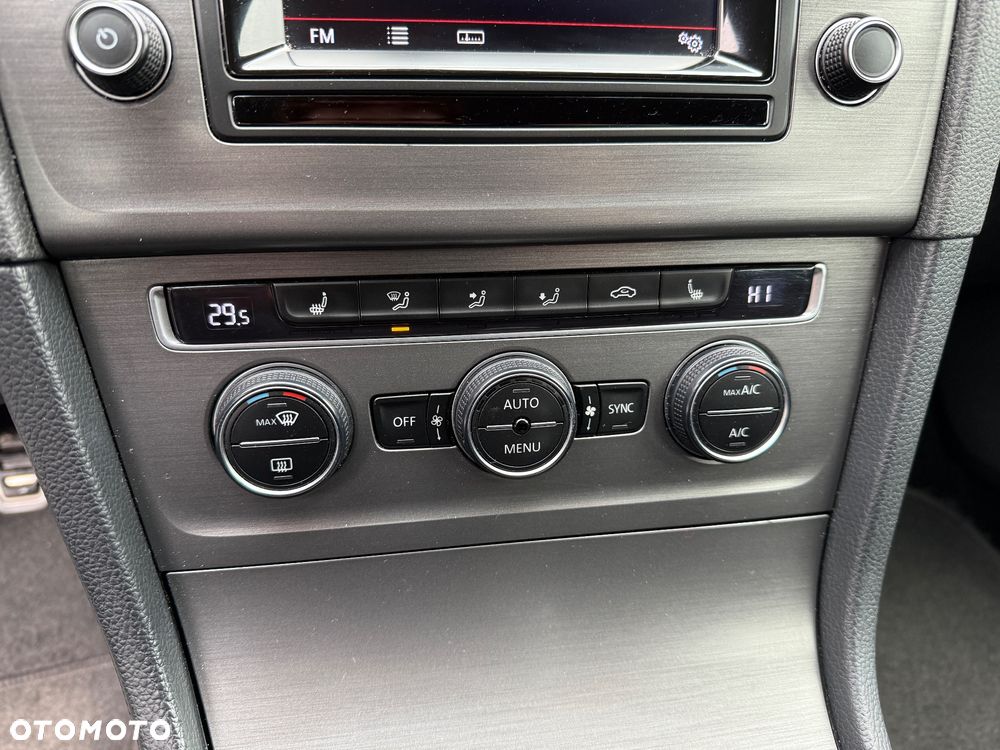 Volkswagen Golf - 19