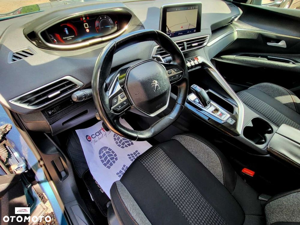 Peugeot 5008 - 9